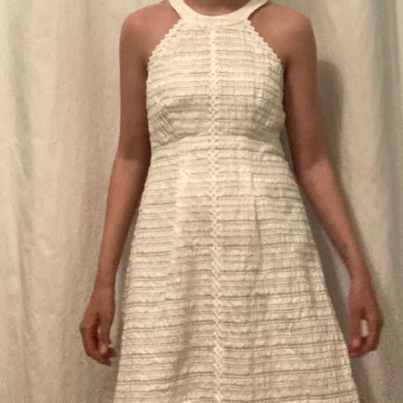 White summer dress - Picture 2 of 6